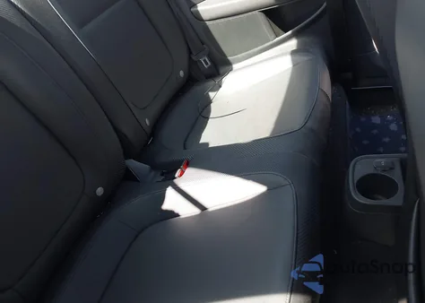 2012 Volkswagen Beetle 2.5L z USA, uszkodzony, nr VIN 3VWJP7AT4CM637859